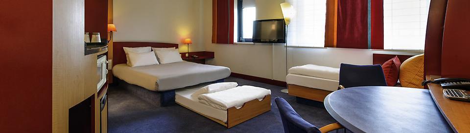 B&B Hotel Rueil-Malmaison Gare Rum bild